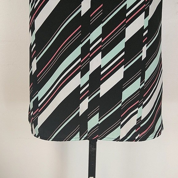 Elle Womens sz S Top Black White Stripe Sleeveless High Neck Button Closure - Picture 7 of 9